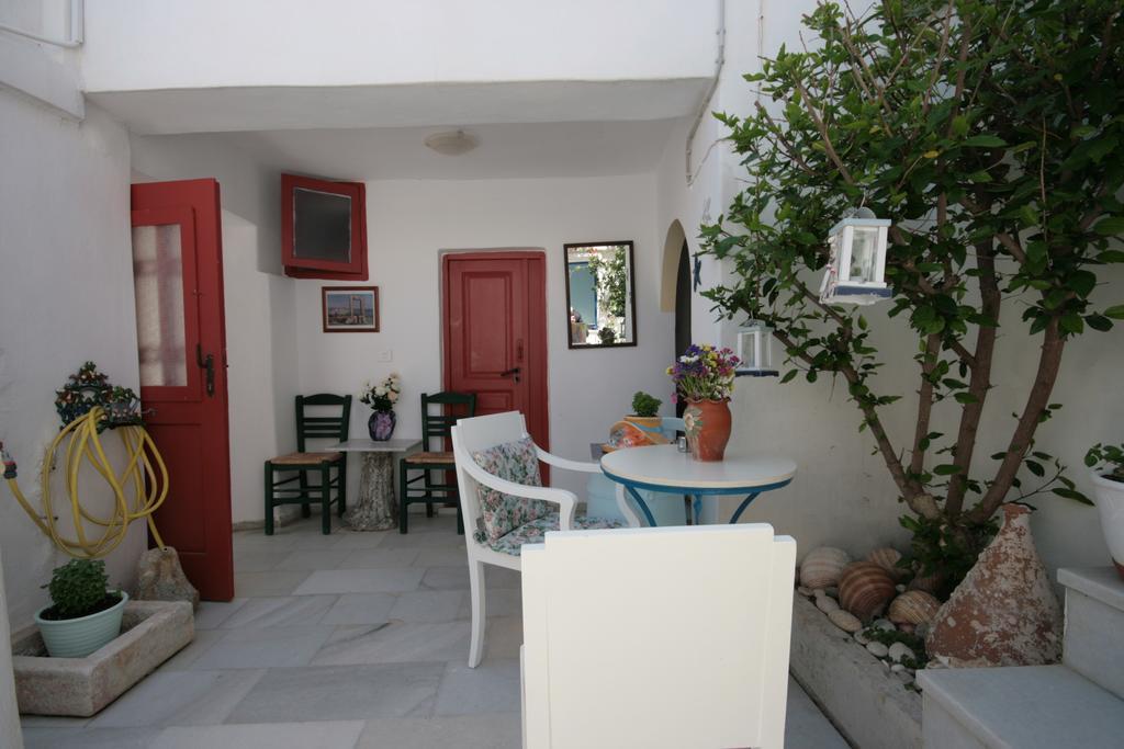 Studios Bourgos Naxos City Exterior foto