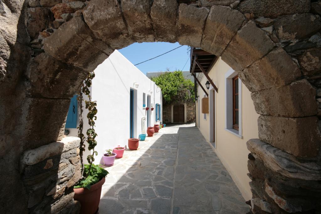 Studios Bourgos Naxos City Exterior foto