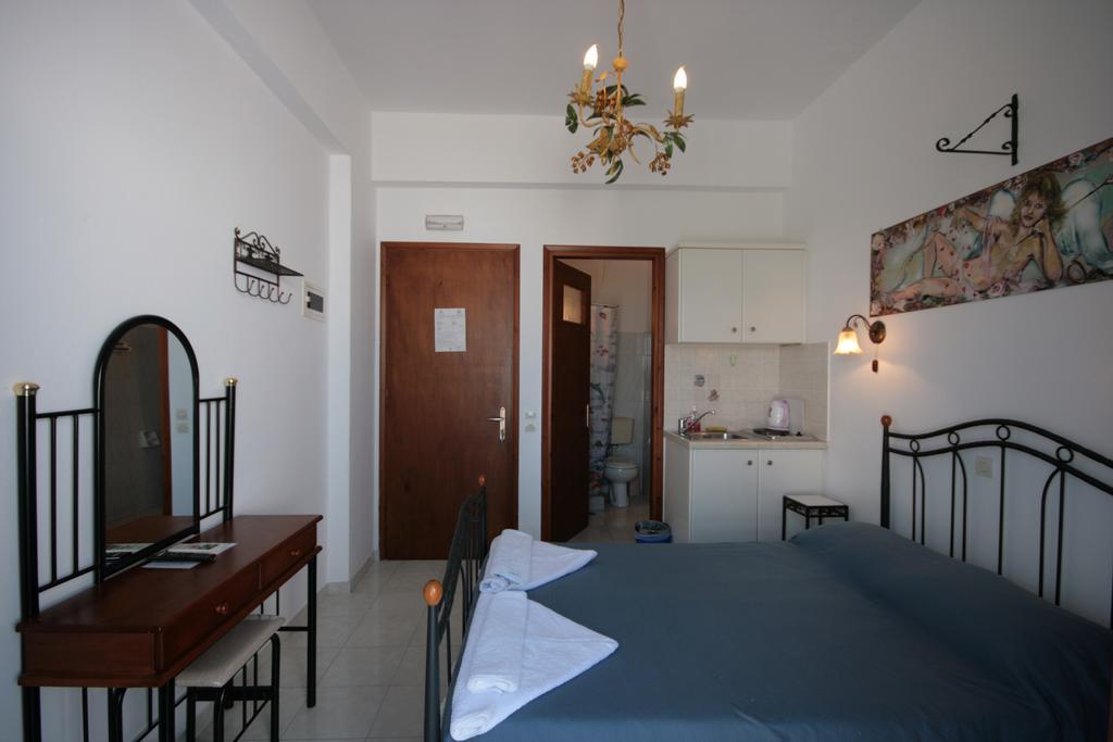 Studios Bourgos Naxos City Exterior foto